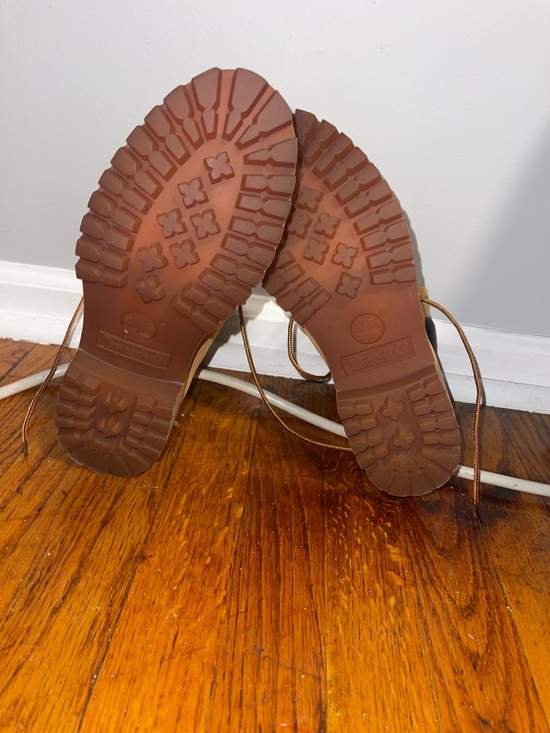 Classic Wheat Work Boots - Lace-Up Nubuck main image 6